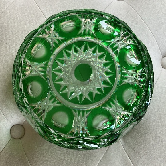 💚Green Cut Crystal Glass Bowl💚 - Picture 2 of 3